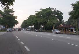 The hotel is fifteen storey high and consists of 160 deluxe rooms and 28 suites. Pantau Jalan Batu Pahat Kluang Utusan Digital