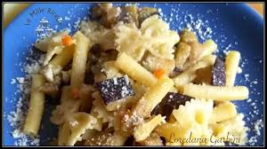 Check spelling or type a new query. Pasta Con Melanzane In Bianco Pochi Ingredienti E Successo Assicurato Le Mille Ricette