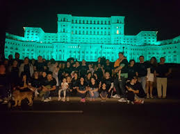 Cladiri istorice palatul parlamentului din bucurești românia cunoscut sub numele de casa poporului înainte de revoluție măsoară 270 m pe 240 m 86 m înălțime și 92 m sub. ClÄƒdiri Importante Din Bucuresti Vor Fi Iluminate In Turquoise Culoarea Bolii Batten AgenÈ›ia De PresÄƒ Rador
