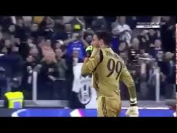 I marchi juventus, juve sono di. Donnarumma Juventus 2 1 Milan Fine Partita Bacia La Maglia Del Milan Youtube