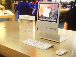 A Slick Macintosh Design Inspired By The Very First Mac Of All Time Apple Macintosh Macintosh Apple Design