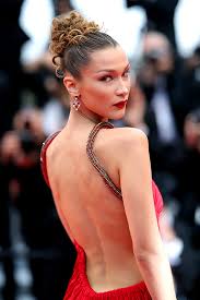 Bella hadid, gina rodriguez, emily ratakowski, allison janney, laurie metcalf and kristin chenoweth, among others. Red Carpet Stunners Bella Hadid Brings Sexy Back Rediff Com Get Ahead