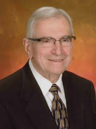 Elder Glenn, hardware mogul, dies at 86