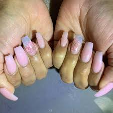 We have the widest catalog on nails in any shapes, designs or sizes as well as the products to wear them. Updated 40 Bubbly Pink Acrylic Nails For 2020 August 2020