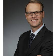 Robert Hoff's Instagram, Twitter & Facebook