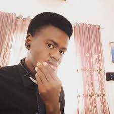 Felix Clement's Instagram, Twitter & Facebook