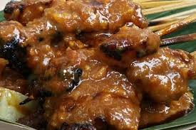 Mulai dari soto betawi dengan kuah santannya yang gurih, soto daging madura bumbu kuning, soto daging aceh, soto mie bogor, sampai soto medan dengan daging sapi yang mantap. Bikin Pembeli Rela Antre Berjam Jam Ini Sate Jando Yang Trending Di Bandung Halaman All Kompas Com