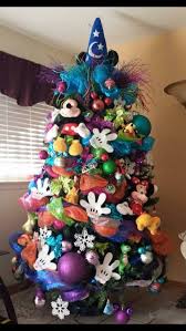 To bring the look together christmas tree decoration is the center of the whole decoration theme. Hausratversicherungkosten Cool Disney Decorate For Christmas In Collection 6411