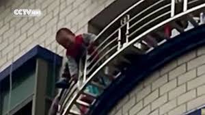 Untuk pemasangan railing tangga dan railing balkon besi ini bisa dilihat dari bahan dan modelnya. Railing Tangga Minimalis Terbaru Yang Aman Untuk Anak Anak Bengkel Las Cilengsi Arbainlas