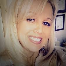 Danielle Ireland's Instagram, Twitter & Facebook