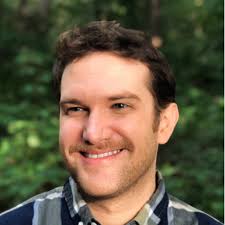 Andrew Huckins's Instagram, Twitter & Facebook