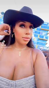 “We had a good ol’ cowgirl/cowboy time this weekend! I absolutely love  being with my gorgeous, fun, and happy friends. So much laughter, peace,  and country soul. No matter where we are — we’re all ...