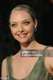 15,258 Amanda Patrick Photos & High Res Pictures