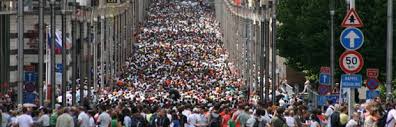 Predictions are available in time steps of 3 hours for up to 10 days into the future. 20 Km Van Brussel De Man Met De Hamer Peter Heirman