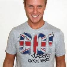 Stream Renato Macedo music