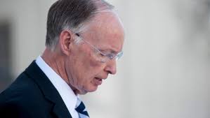 Players in drama of Alabama governor's affair