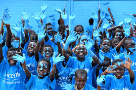 Learn more about how you can help keep children safe today! Unicef Italia Fotos Facebook
