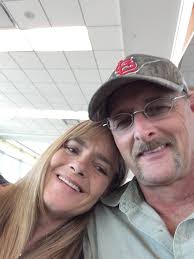 On October 25, 1971, a little angel was born to Chris and Duggie (Davis)  Vance. Tracy Dawn was a beautiful blond-haired angel with a big smile and a  sweet, sweet spirit. Tracy