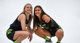 Hallock, Kimball growing