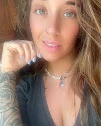 Katie Sabo's Instagram, Twitter & Facebook