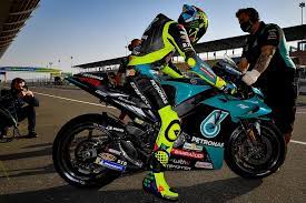 Grande valentino, meglio di così non potevi articolo la top 10 in pista di valentino rossi. Motogp Valentino Rossi Cerca Risposte Nelle Libere Di Portimao Torna Marc Marquez Oa Sport