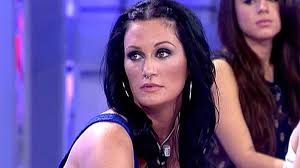 Ana quiere saber si a Noel le gustan más las chicas que han estudiado