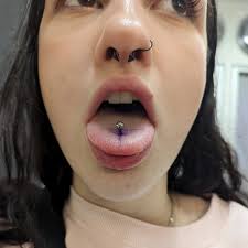 Dani Bowen (@cheeky_stabs) • Instagram photos and videos