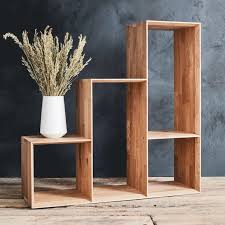 etagere escalier biseautee en chene clair alinea etagere escalier decoration maison escalier en chene