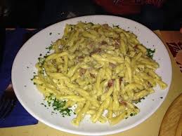 Nel frattempo, taglia lo speck a striscioline. Torciarelli Speck E Funghi Bild Von Mostodolce Florenz Tripadvisor