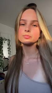 Diane Piotrowski's Instagram, Twitter & Facebook