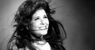 الحديثة سعاد حسني في لندن سعاد حسني في اخر عمرها سعاد حسني فيلم الحب الضائع سعاد حسني فيلم صغيرة على الحب سعاد حسني فيلم خلي بالك من زوزو سعاد حسني غصن الزيتون سعاد حسني بعد سقوطها سعاد حسني وهي ميته سعاد حسنى بانو بانو سعاد حسني. 7iiwldpnf6mq0m