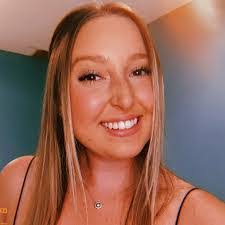 Alisha Mullen's Instagram, Twitter & Facebook