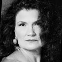 6 "Cecilia Bari" profiles