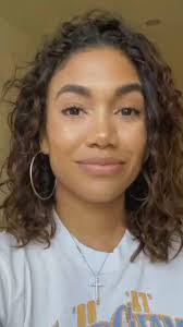 Audrey Hurd's Instagram, Twitter & Facebook