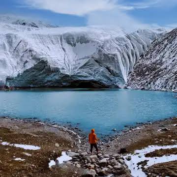 1-day tour to Kashgar, Pamir plateau, Muztagh glacier and white sand lake  in Xinjiang, private tour | Trip.com