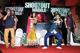 Launch Of Laila Teri Le Legi Song From Shootout At Wadala Sunny Leone Tusshar Kapoor Images Bollywood Hungama Laila teri le legi, duration: laila teri le legi song from shootout