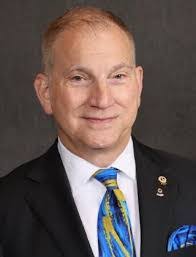 Edward Poto's Instagram, Twitter & Facebook