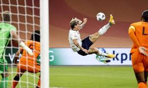 €500th.* apr 20, 1998 in sèvres, france. Zaniolo Erneut Schwer Verletzt