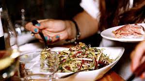 While eating out can be fun, entertaining at home is even better. Sleeklens 3 Great Tips To Capture The Magic Of Dinner Parties