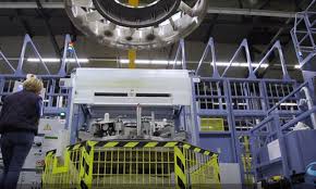 La personne (coiffeur, cordonnier, esthe'ticienne des me'tiers plus rares comme les taxidermistes re'pondent aux demandes de marche's qui se de'veloppement a? Fiches Metiers Aeronautiques