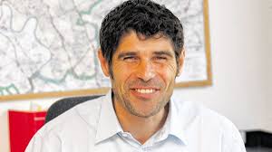 Das Auto ist das Büro Nummer 4“