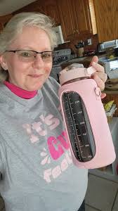 That bottle being perfectly centered makes my OCD so happy. 😫😭