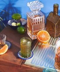 Mix together white rum, lime juice, mint and soda water for an instant crowdpleaser. Best Quarantine Cocktail Drink Recipes To Make At Home