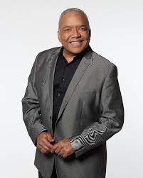 Wapa Televisión | Rafael José (@yosoyrafaeljose) es un destacado actor,  cantante y animador puertorriqueño. Ha trabajado en múltiples novelas y  producciones... | Instagram