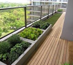 Balkongarten Anlegen Frisches Gemuse In Kubeln Anbauen Balkongarten Dachgarten Gartendesign Ideen