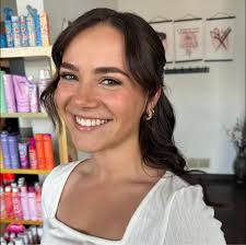 What is the best and most affordable licensed bakery for a wedding cake in  the 315 area?