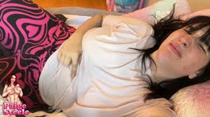 Paige Steeles Profile - Page 9 - Vids, Pics & More | ManyVids - ManyVids