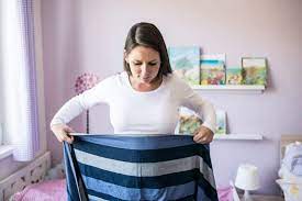 It'll make you feel super crafty and cool and let you keep your baby safely swaddled no matter where you go! How To Make A Baby Carrier 4 Easy Tutorials For Diy Babywearing