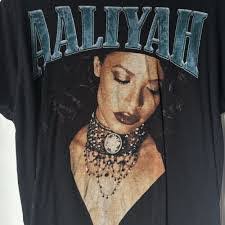 Amaya Cross's Instagram, Twitter & Facebook