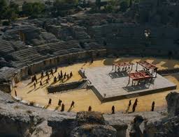 The website is designed to display useful information on top of the map layer and link to additional details on the westeros.org wiki site. The Dragonpit Filming Locations